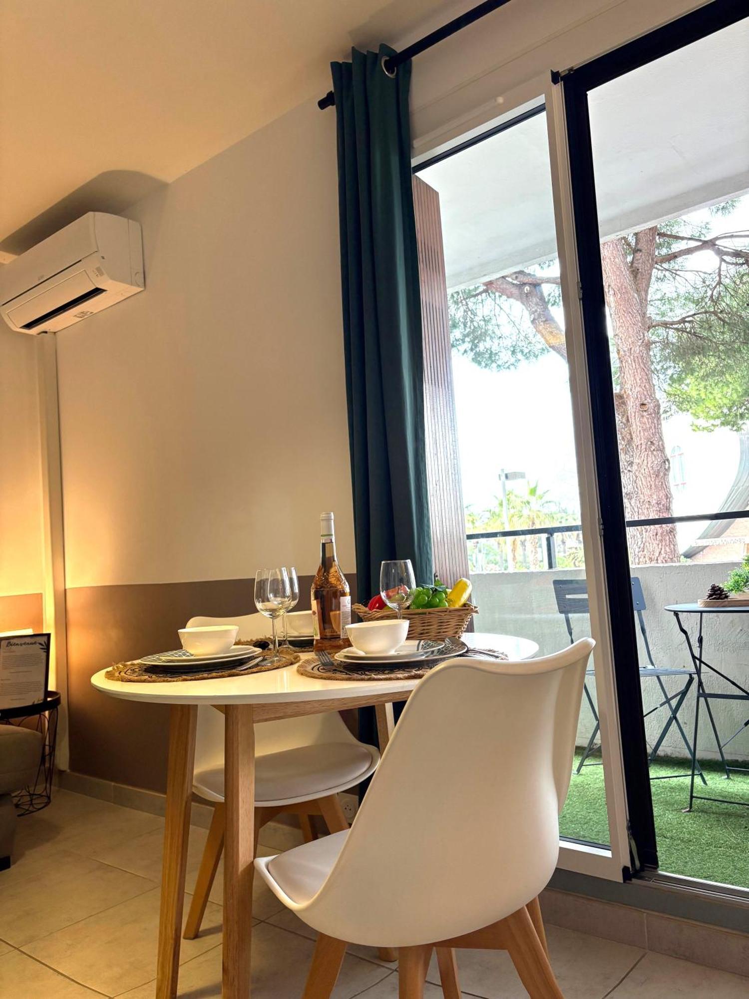 L'Amazone Studio Plein Centre Plages A 2Min Clim Wifi Sur Le Port - Top Prosconciergerie- La Grande-Motte Kültér fotó