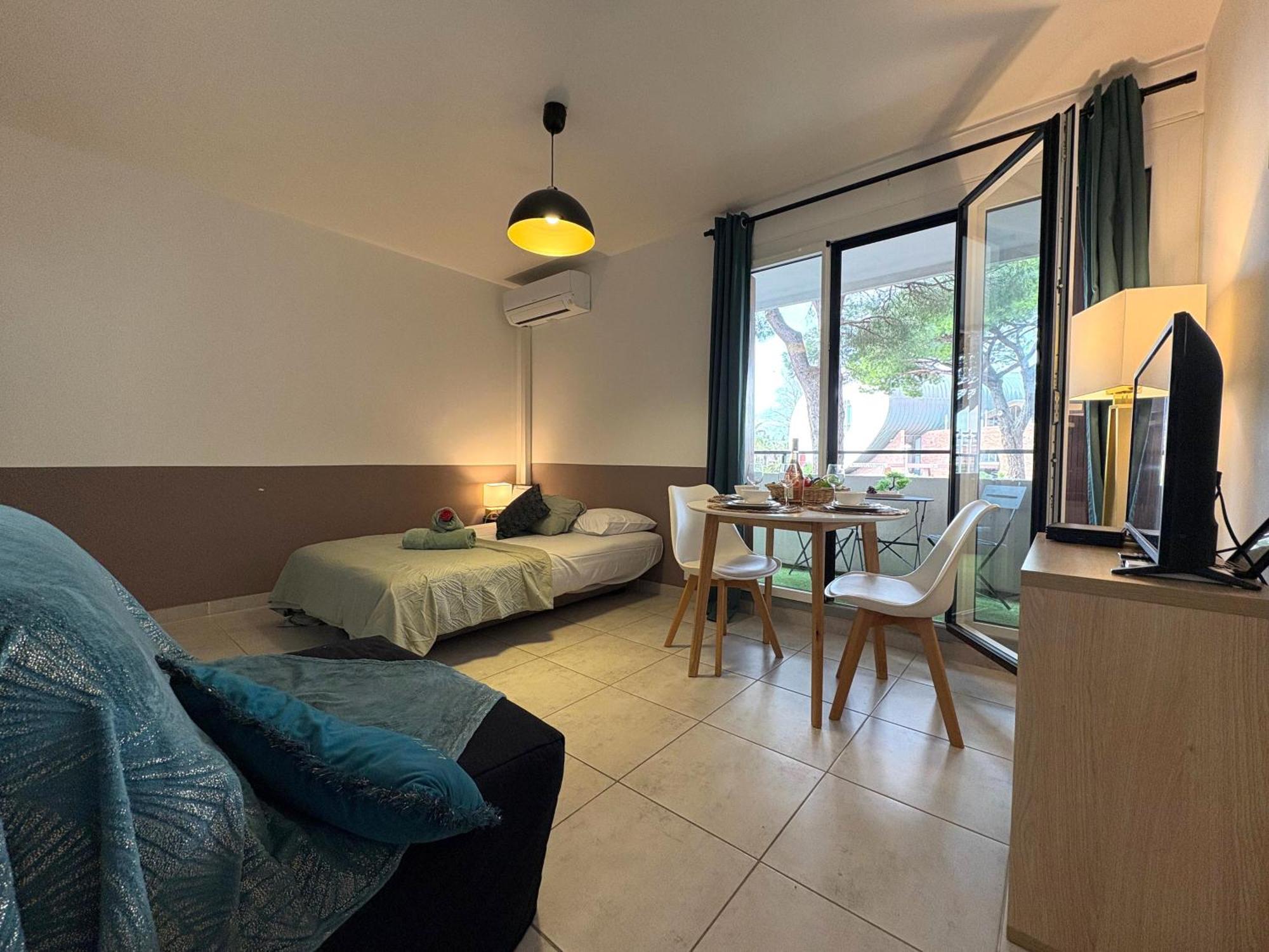 L'Amazone Studio Plein Centre Plages A 2Min Clim Wifi Sur Le Port - Top Prosconciergerie- La Grande-Motte Kültér fotó